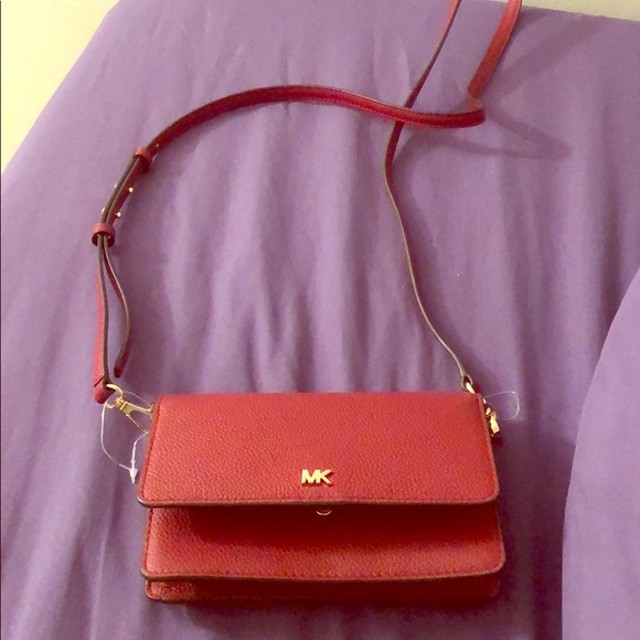 Purse - Picture 1 of 3